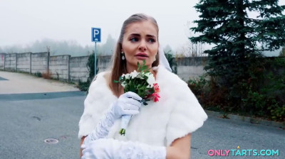 Runaway bride fucks a stranger