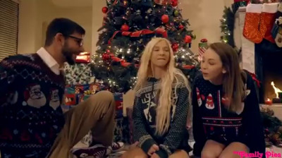 Christmas Family Sex featuring Kenzie Reeves & Angel Smalls