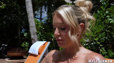 Milf fucked in the backyard