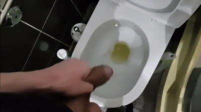 Amateur's Painful Anal Sex with Toy on Sofa