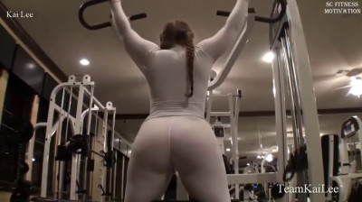 Kai Lee in white Leggings in Gym