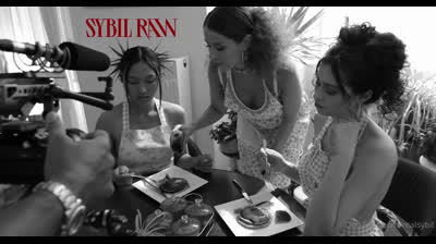 345 Sybil A Alissa Foxy May Thai - Take Care Of Your Guests
