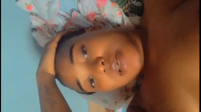 J'ai bien masturber mon clitoris et ma chate pour vous regarde ❤️?