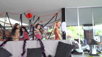 Carnaval anal en una orgía colombiana