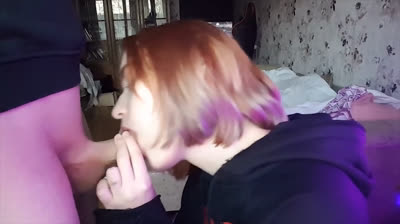 Je me fais sucer par une influenceuse instagram de 21 ans