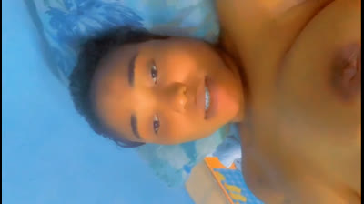 Je voudrais que tu vienne mettre ta langue et t'ai doigts et ta bite dans ma chate ❤️ ?