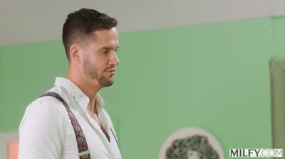 Redhead MILF Goes Airtight