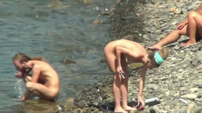 Urlaub am FKK-Strand um ordentlich zu ficken