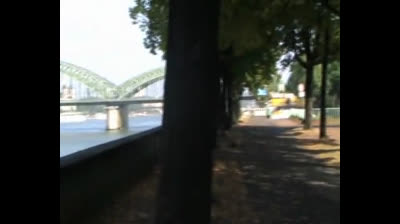 Deutscher Outdoor-Blowjob in Köln – öffentliche Gesichtsbesamung!