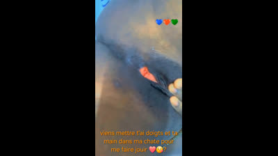 Viens mettre ta main et t'ai doigts dans ma chate ❤️ ?