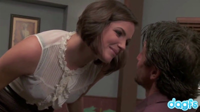 Behaarte Muschi verführt Chef