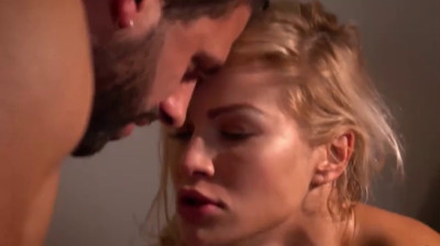 anna claire clouds great scene 6
