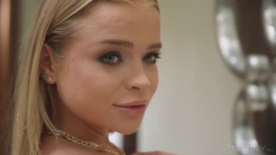 21 - Alexa F 3some