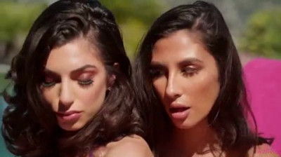 Great sex with Gianna and Darcie