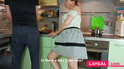 Big-ass MILF cheats on husband with plumber for orgasmic creampie