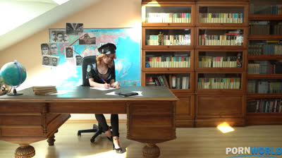 PW - Lara Frost - Russian Cop