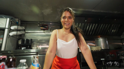 Hermosa vendedora de tacos