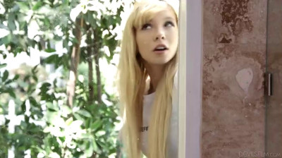 DF - Kenzie & Aaliyah - Horny Neighbor