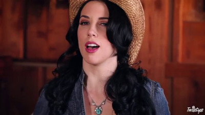Solo with Jelena Jensen