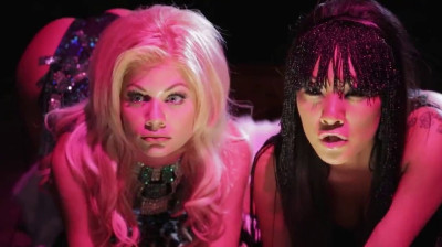 TOP lesbians tasting their asses