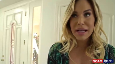 A plump girlfriend has sex with a married poor person