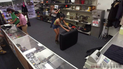 Asian masseuse give a happy ending in the pawn shop