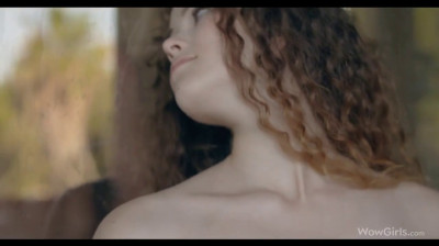 Softcore model Heidi Romanova blowjob in the shower