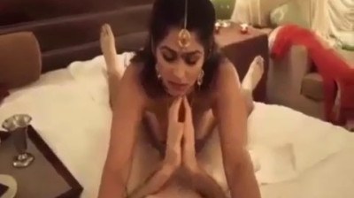 Poonam pandey, Indian Spicy Mom