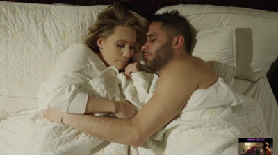 Sexo apasionado con una rubia de grandes tetas