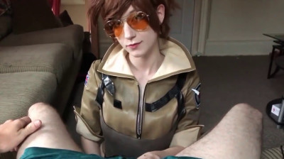 Cosplay Overwatch -Tracer gibt POV-Blowjob
