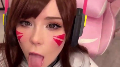 Cosplay Overwatch, super süße Diva bei POV-Blowjob