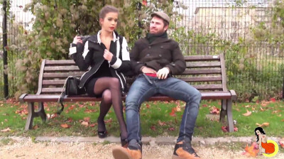 Française insatiable prend trois bites