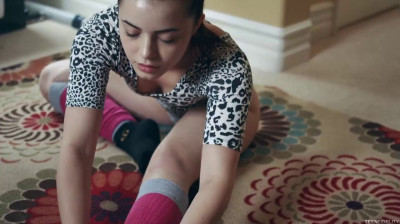 Joven seducida en un masaje con final feliz