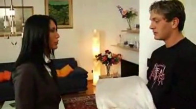 Angela Gritti cabalga una polla