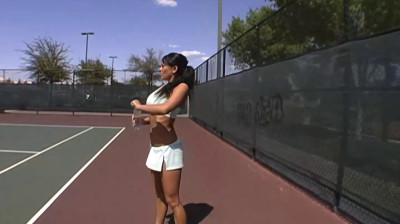 Savannah Stern serves up hot cunt