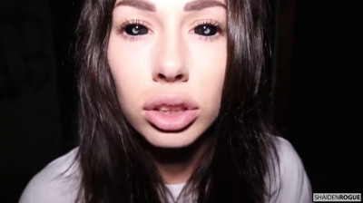 Halloween porno con la alemana Shaiden Rogue