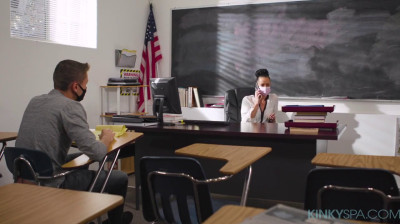Deutsche Lehrerin von Schüler massiert