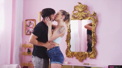 El sonrosado coño de la española Lya Missy