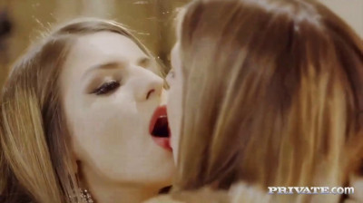 Trío elegante con hembra rusa y británica