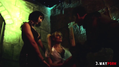 Anaal trio in een kerker