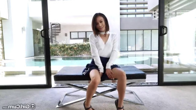 Jasmine plays with herself before getting fucked