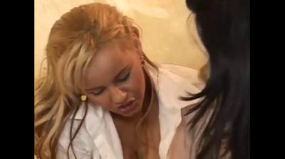 classic lesbian group scenes 21