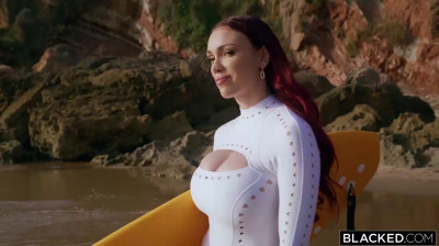 Disfrutando pollas negras en sus vacaciones