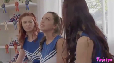 2 Cheerleaders make love to their teacher