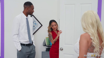 Dos jefas se follan al nuevo empleado