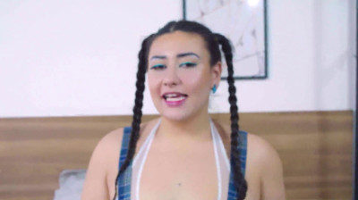 Brasileira gordinha levando um pau preto no cuzinho